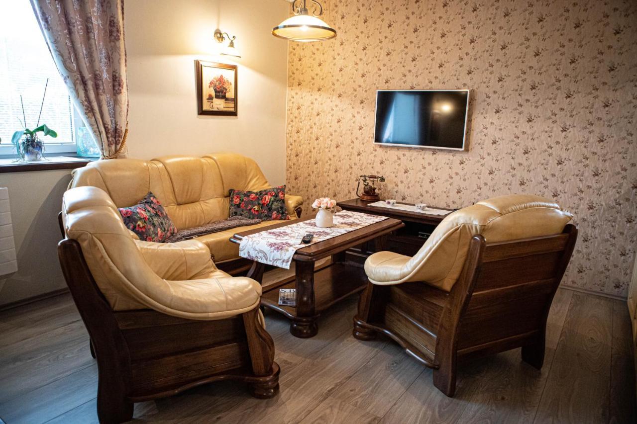 Kalvin Restaurant & Pension Rastislavice Zewnętrze zdjęcie