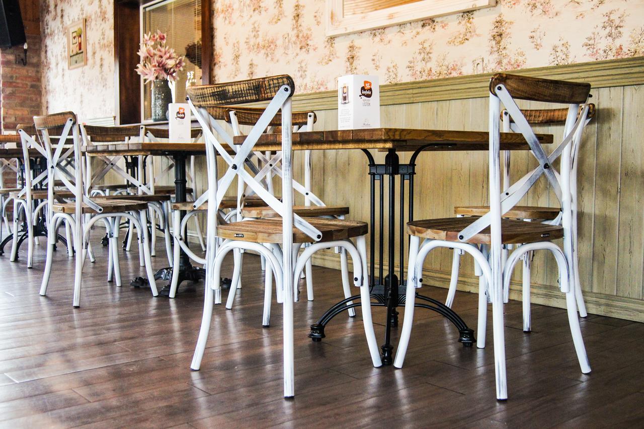 Kalvin Restaurant & Pension Rastislavice Zewnętrze zdjęcie