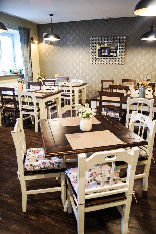 Kalvin Restaurant & Pension Rastislavice Zewnętrze zdjęcie
